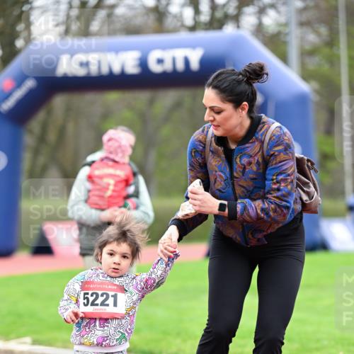13.04.2025 - Hammer Lauf Dr. Thomas Lammeyer http://msf.ph/oto/7627560 13.04.2025 09:04:37 Laufen 15, 5221 meine-sportfotos.de