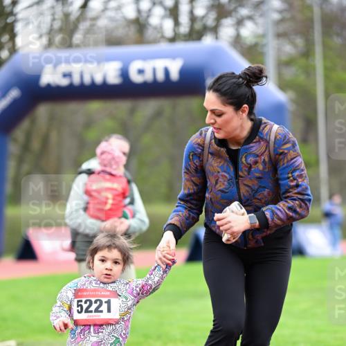 13.04.2025 - Hammer Lauf Dr. Thomas Lammeyer http://msf.ph/oto/7627561 13.04.2025 09:04:37 Laufen 15, 5221 meine-sportfotos.de