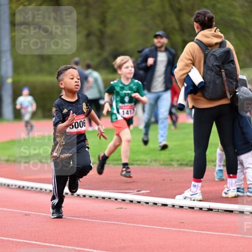 13.04.2025 - Hammer Lauf Dr. Thomas Lammeyer http://msf.ph/oto/7627590 13.04.2025 09:10:02 Laufen 5006, 1417 meine-sportfotos.de