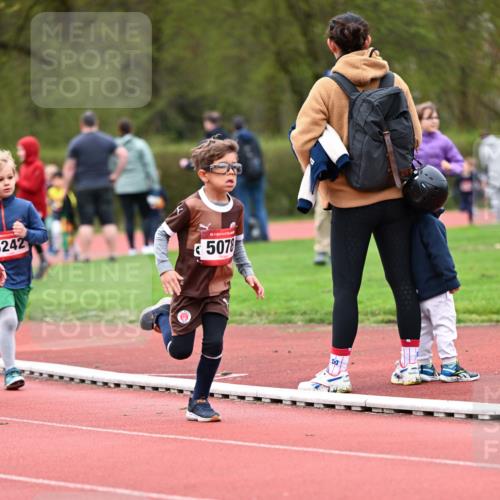13.04.2025 - Hammer Lauf Dr. Thomas Lammeyer http://msf.ph/oto/7627607 13.04.2025 09:10:05 Laufen 5242, 15, 5078 meine-sportfotos.de
