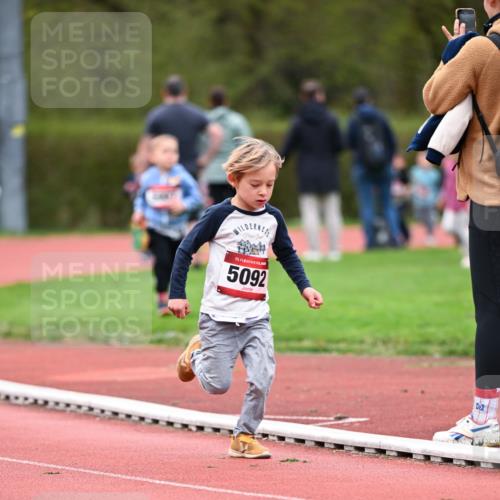 13.04.2025 - Hammer Lauf Dr. Thomas Lammeyer http://msf.ph/oto/7627649 13.04.2025 09:10:12 Laufen 15, 5092 meine-sportfotos.de