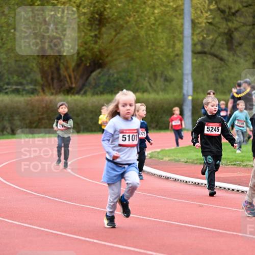 13.04.2025 - Hammer Lauf Dr. Thomas Lammeyer http://msf.ph/oto/7627705 13.04.2025 09:10:22 Laufen 5101, 079, 5245, 109 meine-sportfotos.de
