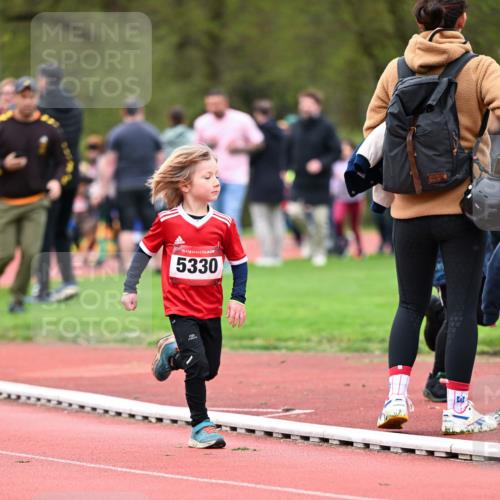 13.04.2025 - Hammer Lauf Dr. Thomas Lammeyer http://msf.ph/oto/7627734 13.04.2025 09:10:27 Laufen 15, 5330 meine-sportfotos.de