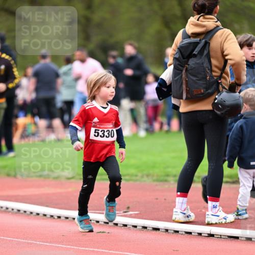 13.04.2025 - Hammer Lauf Dr. Thomas Lammeyer http://msf.ph/oto/7627735 13.04.2025 09:10:28 Laufen 15, 5330 meine-sportfotos.de