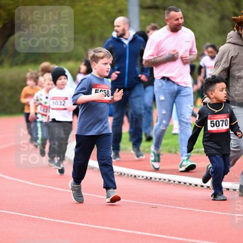 13.04.2025 - Hammer Lauf Dr. Thomas Lammeyer http://msf.ph/oto/7627786 13.04.2025 09:10:36 Laufen 5032, 15, 558, 15, 5070 meine-sportfotos.de