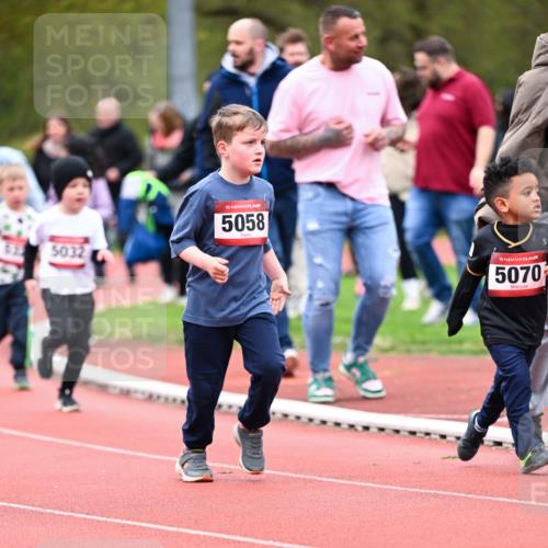 13.04.2025 - Hammer Lauf Dr. Thomas Lammeyer http://msf.ph/oto/7627790 13.04.2025 09:10:36 Laufen 5032, 15, 5058, 15, 5070 meine-sportfotos.de