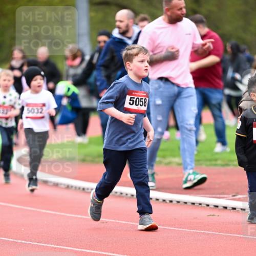 13.04.2025 - Hammer Lauf Dr. Thomas Lammeyer http://msf.ph/oto/7627791 13.04.2025 09:10:36 Laufen 5032, 15, 5058 meine-sportfotos.de