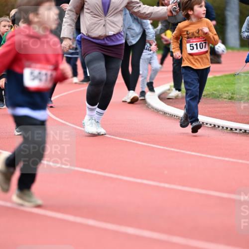 13.04.2025 - Hammer Lauf Dr. Thomas Lammeyer http://msf.ph/oto/7627806 13.04.2025 09:10:40 Laufen 5411, 5107 meine-sportfotos.de