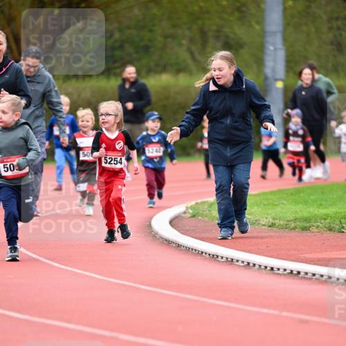 13.04.2025 - Hammer Lauf Dr. Thomas Lammeyer http://msf.ph/oto/7627891 13.04.2025 09:10:54 Laufen 50, 50, 5254, 5240 meine-sportfotos.de