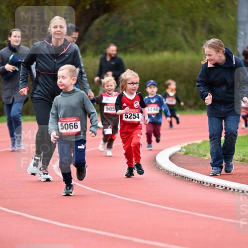 13.04.2025 - Hammer Lauf Dr. Thomas Lammeyer http://msf.ph/oto/7627895 13.04.2025 09:10:55 Laufen 5066, 505, 5254, 3240 meine-sportfotos.de