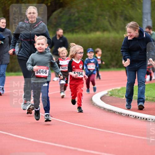 13.04.2025 - Hammer Lauf Dr. Thomas Lammeyer http://msf.ph/oto/7627896 13.04.2025 09:10:55 Laufen 5066, 5057, 15, 5254, 5241 meine-sportfotos.de