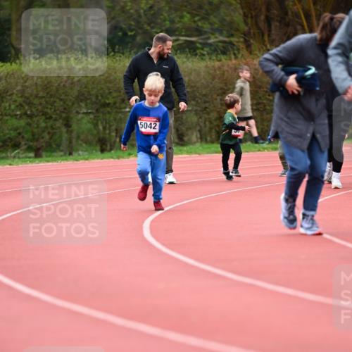 13.04.2025 - Hammer Lauf Dr. Thomas Lammeyer http://msf.ph/oto/7627918 13.04.2025 09:11:00 Laufen 5042, 30 meine-sportfotos.de