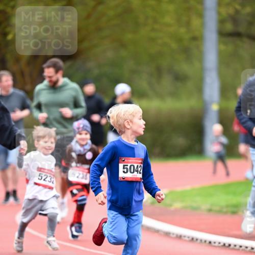 13.04.2025 - Hammer Lauf Dr. Thomas Lammeyer http://msf.ph/oto/7627942 13.04.2025 09:11:04 Laufen 523, 5233, 15, 5042 meine-sportfotos.de