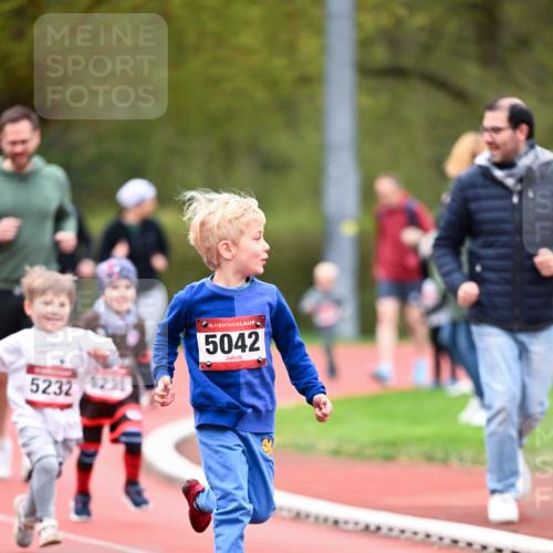 13.04.2025 - Hammer Lauf Dr. Thomas Lammeyer http://msf.ph/oto/7627944 13.04.2025 09:11:04 Laufen 5232, 1231, 15, 5042 meine-sportfotos.de