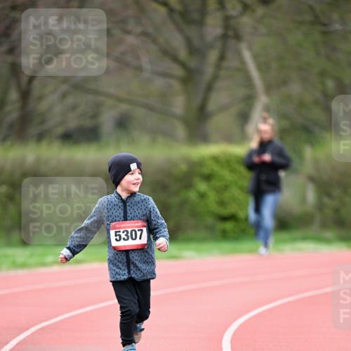 13.04.2025 - Hammer Lauf Dr. Thomas Lammeyer http://msf.ph/oto/7628032 13.04.2025 09:11:33 Laufen 9, 15, 5307 meine-sportfotos.de