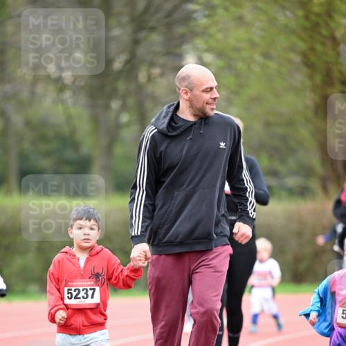 13.04.2025 - Hammer Lauf Dr. Thomas Lammeyer http://msf.ph/oto/7628054 13.04.2025 09:11:38 Laufen 15, 5237, 5 meine-sportfotos.de