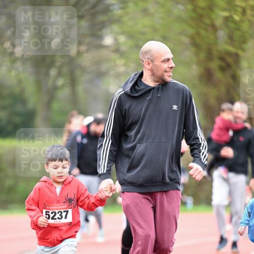 13.04.2025 - Hammer Lauf Dr. Thomas Lammeyer http://msf.ph/oto/7628059 13.04.2025 09:11:39 Laufen 15, 5237 meine-sportfotos.de