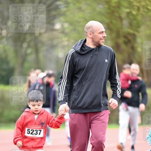 13.04.2025 - Hammer Lauf Dr. Thomas Lammeyer http://msf.ph/oto/7628060 13.04.2025 09:11:39 Laufen 15, 5237 meine-sportfotos.de
