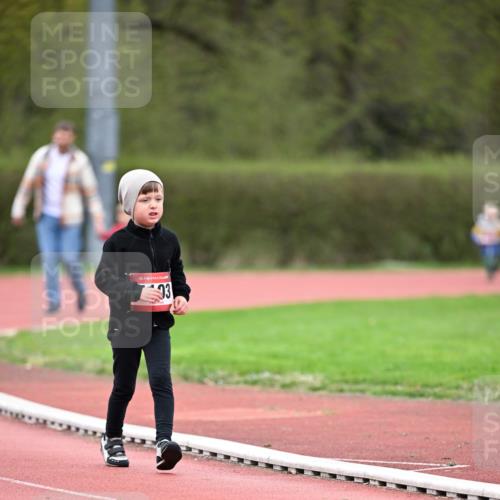 13.04.2025 - Hammer Lauf Dr. Thomas Lammeyer http://msf.ph/oto/7628093 13.04.2025 09:11:45 Laufen 15, 03 meine-sportfotos.de