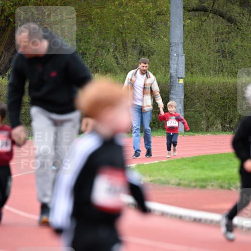 13.04.2025 - Hammer Lauf Dr. Thomas Lammeyer http://msf.ph/oto/7628095 13.04.2025 09:11:45 Laufen 1232 meine-sportfotos.de