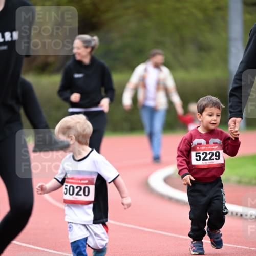 13.04.2025 - Hammer Lauf Dr. Thomas Lammeyer http://msf.ph/oto/7628109 13.04.2025 09:11:48 Laufen 5020, 15, 5229 meine-sportfotos.de