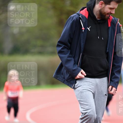 13.04.2025 - Hammer Lauf Dr. Thomas Lammeyer http://msf.ph/oto/7628112 13.04.2025 09:11:49 Laufen  meine-sportfotos.de