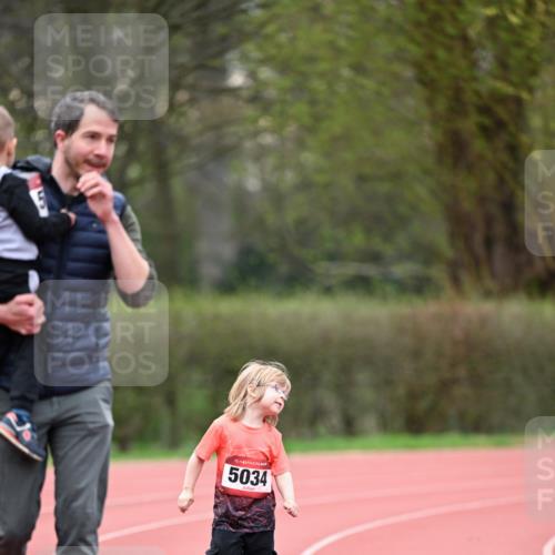 13.04.2025 - Hammer Lauf Dr. Thomas Lammeyer http://msf.ph/oto/7628115 13.04.2025 09:11:50 Laufen 15, 5034 meine-sportfotos.de