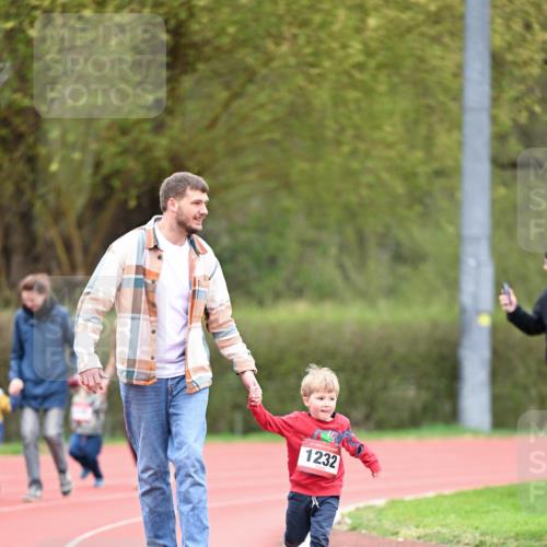 13.04.2025 - Hammer Lauf Dr. Thomas Lammeyer http://msf.ph/oto/7628129 13.04.2025 09:11:56 Laufen 15, 1232 meine-sportfotos.de