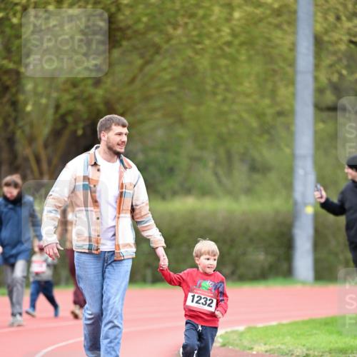 13.04.2025 - Hammer Lauf Dr. Thomas Lammeyer http://msf.ph/oto/7628130 13.04.2025 09:11:56 Laufen 1232 meine-sportfotos.de
