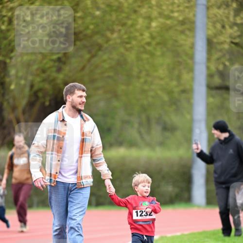 13.04.2025 - Hammer Lauf Dr. Thomas Lammeyer http://msf.ph/oto/7628135 13.04.2025 09:11:57 Laufen 15, 1232 meine-sportfotos.de