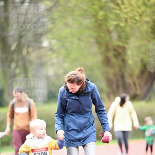 13.04.2025 - Hammer Lauf Dr. Thomas Lammeyer http://msf.ph/oto/7628157 13.04.2025 09:12:07 Laufen 15, 5306 meine-sportfotos.de