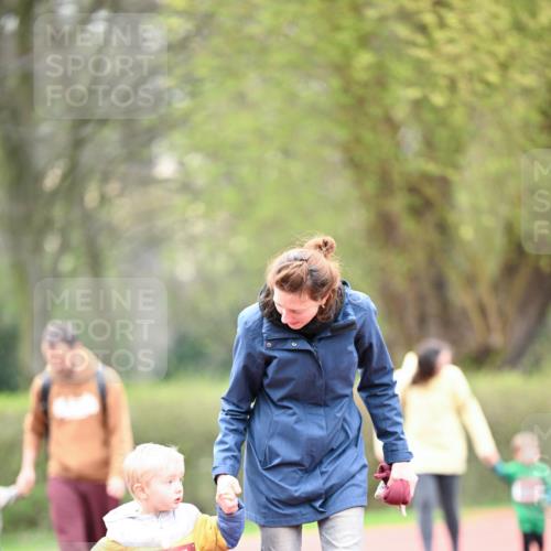 13.04.2025 - Hammer Lauf Dr. Thomas Lammeyer http://msf.ph/oto/7628158 13.04.2025 09:12:08 Laufen 15, 5306 meine-sportfotos.de