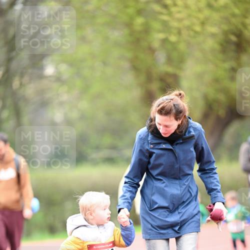13.04.2025 - Hammer Lauf Dr. Thomas Lammeyer http://msf.ph/oto/7628162 13.04.2025 09:12:08 Laufen 15, 5306 meine-sportfotos.de