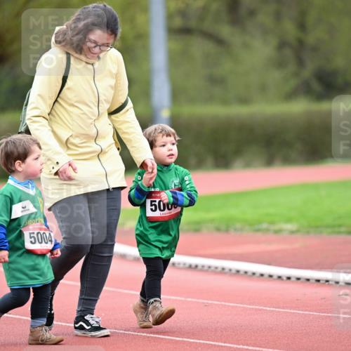 13.04.2025 - Hammer Lauf Dr. Thomas Lammeyer http://msf.ph/oto/7628199 13.04.2025 09:12:20 Laufen 15, 5004, 15, 5000 meine-sportfotos.de