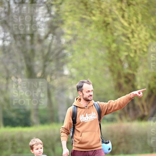 13.04.2025 - Hammer Lauf Dr. Thomas Lammeyer http://msf.ph/oto/7628203 13.04.2025 09:12:23 Laufen 15, 5326 meine-sportfotos.de