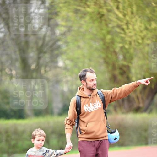 13.04.2025 - Hammer Lauf Dr. Thomas Lammeyer http://msf.ph/oto/7628205 13.04.2025 09:12:23 Laufen 15, 5326 meine-sportfotos.de