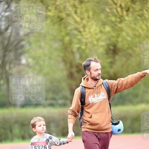 13.04.2025 - Hammer Lauf Dr. Thomas Lammeyer http://msf.ph/oto/7628213 13.04.2025 09:12:24 Laufen 15, 5326 meine-sportfotos.de