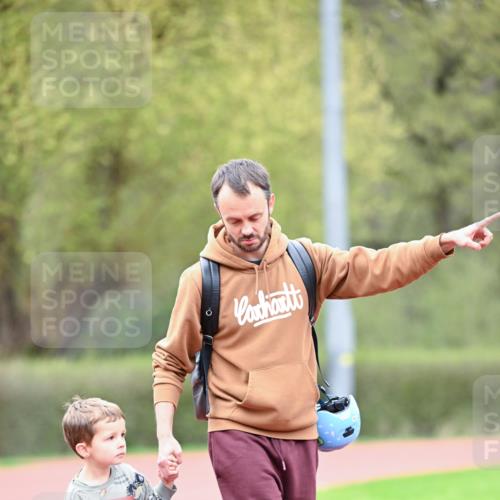 13.04.2025 - Hammer Lauf Dr. Thomas Lammeyer http://msf.ph/oto/7628221 13.04.2025 09:12:25 Laufen 15, 5326 meine-sportfotos.de