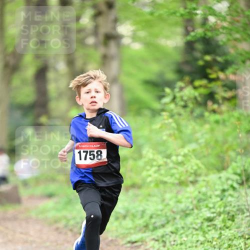 13.04.2025 - Hammer Lauf Dr. Thomas Lammeyer http://msf.ph/oto/7628556 13.04.2025 09:22:20 Laufen 15, 1758 meine-sportfotos.de