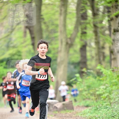 13.04.2025 - Hammer Lauf Dr. Thomas Lammeyer http://msf.ph/oto/7628573 13.04.2025 09:22:21 Laufen 1777 meine-sportfotos.de