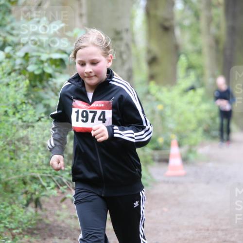 13.04.2025 - Hammer Lauf Jannik Wohlers http://msf.ph/oto/7628669 13.04.2025 12:44:20 Laufen 15, 1974 meine-sportfotos.de