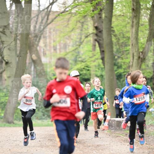 13.04.2025 - Hammer Lauf Dr. Thomas Lammeyer http://msf.ph/oto/7628697 13.04.2025 09:22:32 Laufen 909, 06, 1417, 1259 meine-sportfotos.de