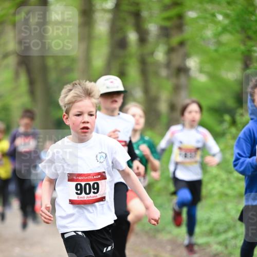 13.04.2025 - Hammer Lauf Dr. Thomas Lammeyer http://msf.ph/oto/7628735 13.04.2025 09:22:34 Laufen 15, 909 meine-sportfotos.de
