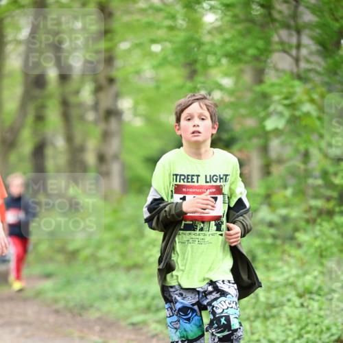 13.04.2025 - Hammer Lauf Dr. Thomas Lammeyer http://msf.ph/oto/7628951 13.04.2025 09:22:50 Laufen 15 meine-sportfotos.de