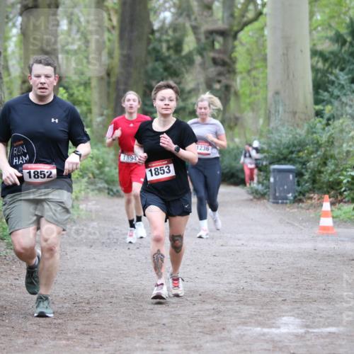 13.04.2025 - Hammer Lauf Jannik Wohlers http://msf.ph/oto/7628963 13.04.2025 12:43:24 Laufen 15, 1852, 1894, 1853, 1236 meine-sportfotos.de