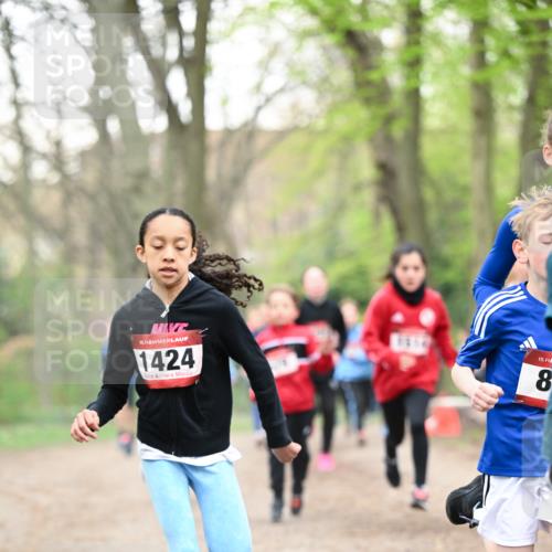 13.04.2025 - Hammer Lauf Dr. Thomas Lammeyer http://msf.ph/oto/7629261 13.04.2025 09:23:12 Laufen 15, 1424, 15, 8, 9, 5 meine-sportfotos.de