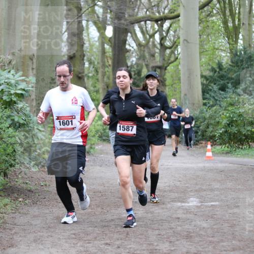 13.04.2025 - Hammer Lauf Jannik Wohlers http://msf.ph/oto/7629545 13.04.2025 12:42:15 Laufen 1601, 1587 meine-sportfotos.de