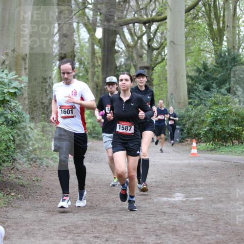 13.04.2025 - Hammer Lauf Jannik Wohlers http://msf.ph/oto/7629553 13.04.2025 12:42:15 Laufen 1601, 1587 meine-sportfotos.de