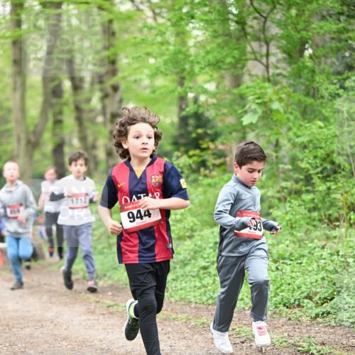 13.04.2025 - Hammer Lauf Dr. Thomas Lammeyer http://msf.ph/oto/7629558 13.04.2025 09:23:29 Laufen 944, 15, 200, 93 meine-sportfotos.de