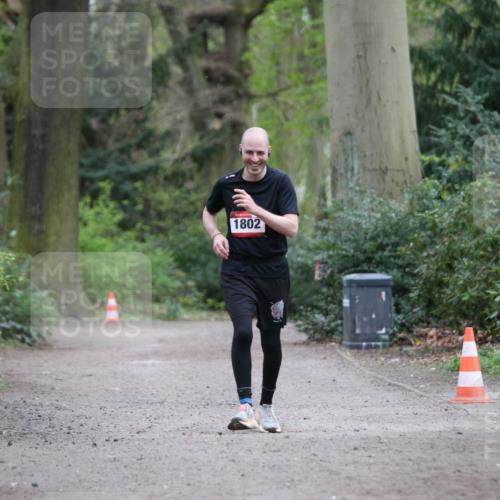 13.04.2025 - Hammer Lauf Jannik Wohlers http://msf.ph/oto/7629814 13.04.2025 13:24:17 Laufen 1802 meine-sportfotos.de